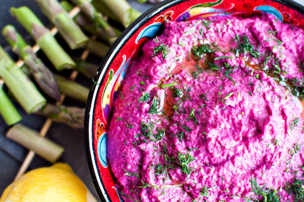 BEETROOT AND DILL HOUMOUS